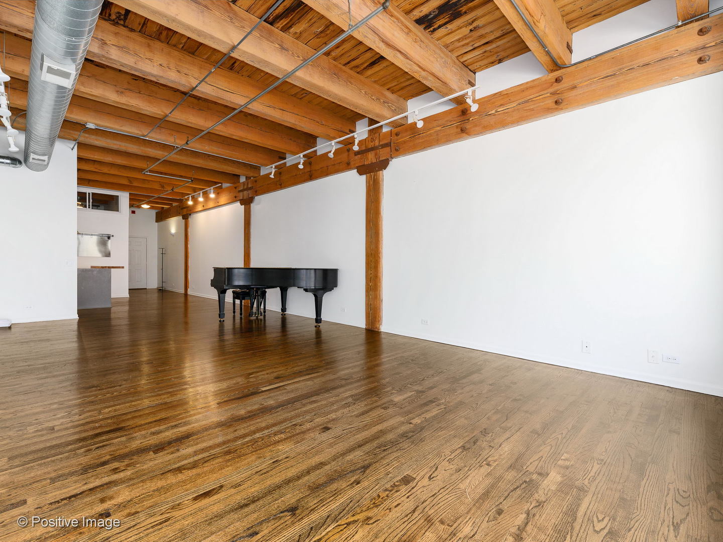 14 N Peoria Street Unit: 4D