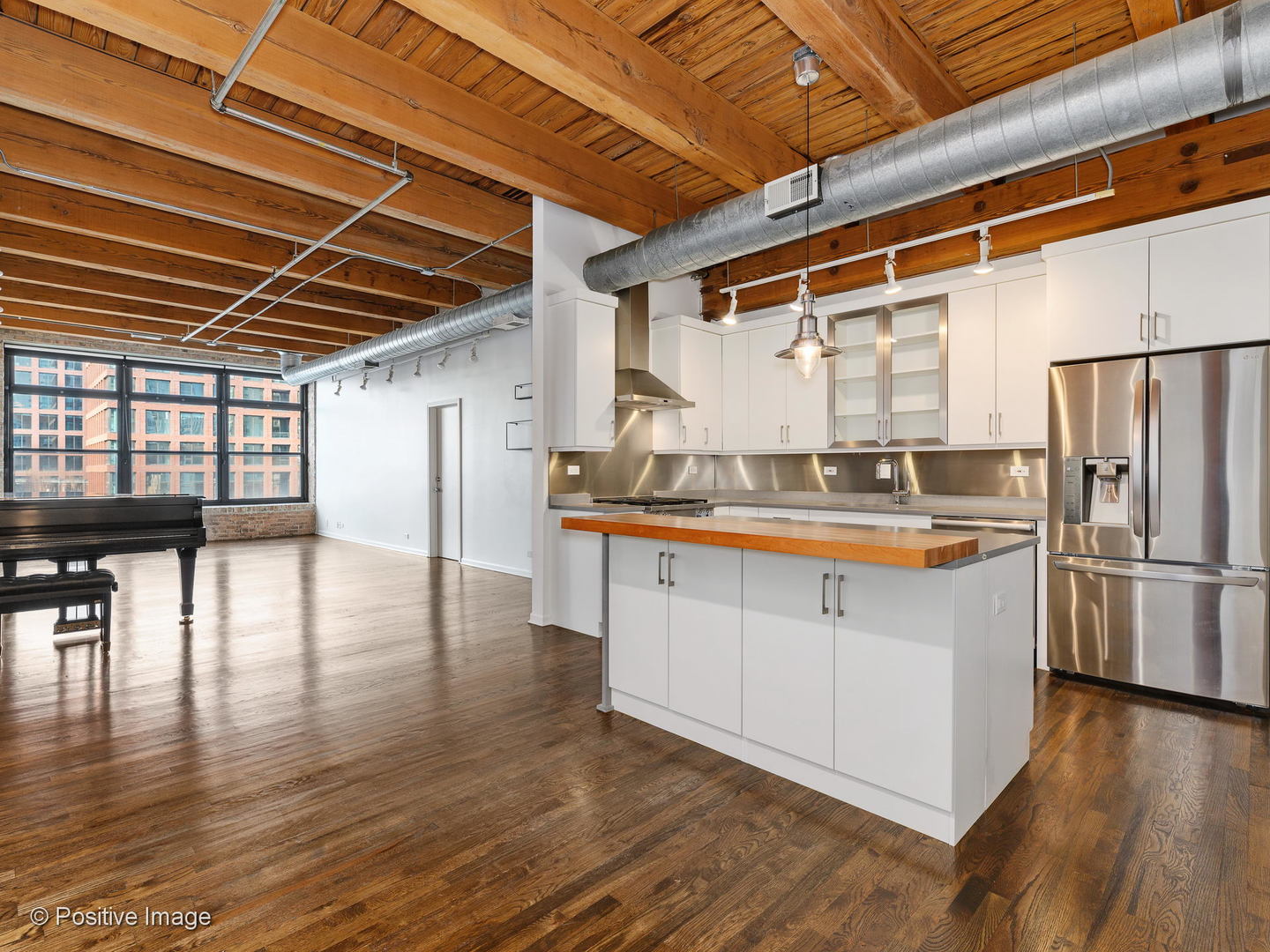 14 N Peoria Street Unit: 4D