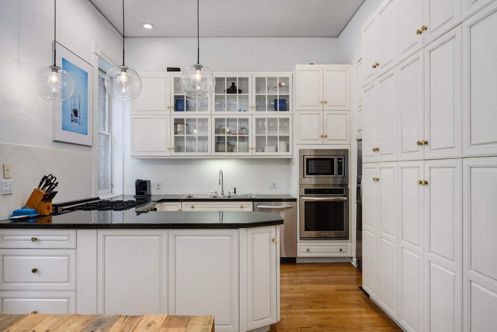 121 W DELAWARE Place