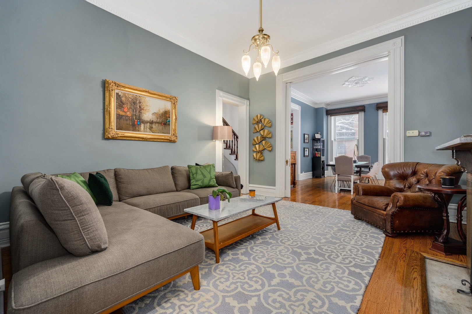 121 W DELAWARE Place