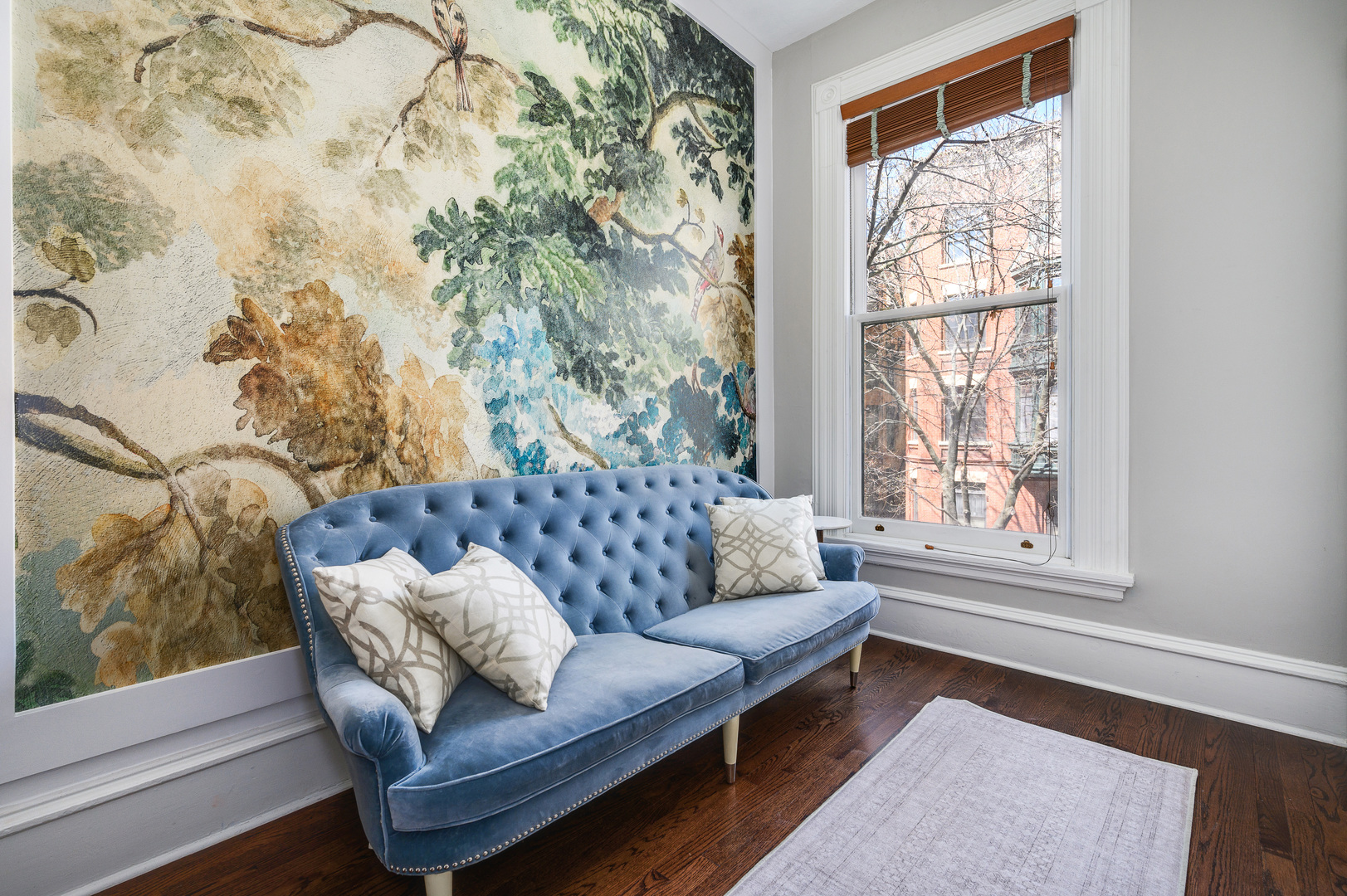 121 W DELAWARE Place