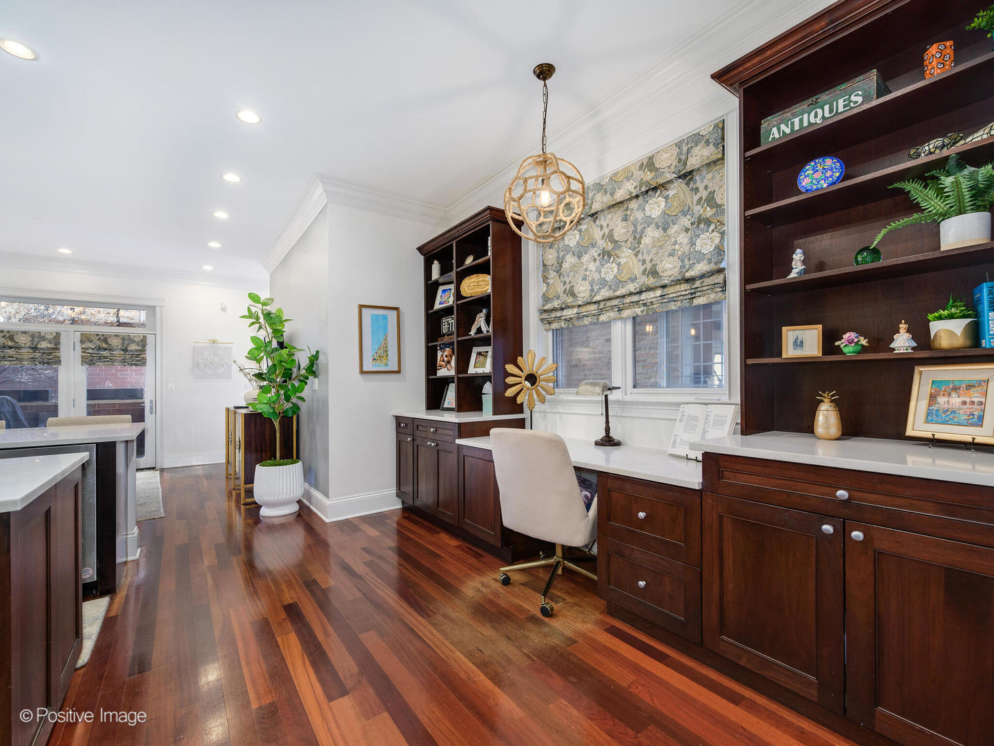 1053 W Wrightwood Avenue Unit: 1