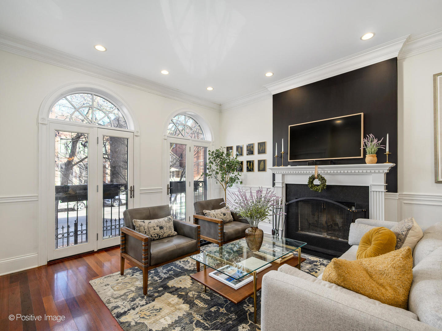 1053 W Wrightwood Avenue Unit: 1