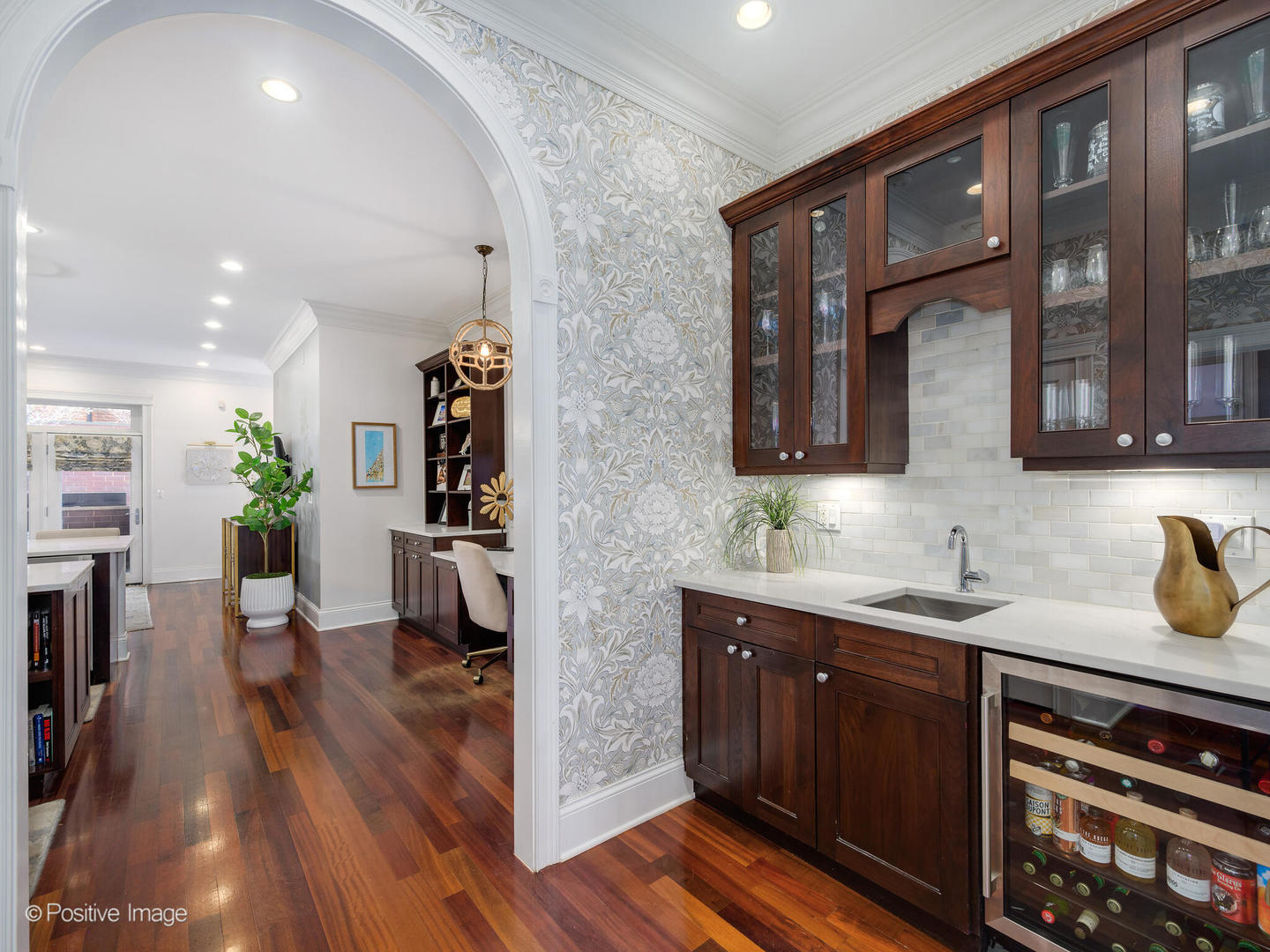 1053 W Wrightwood Avenue Unit: 1