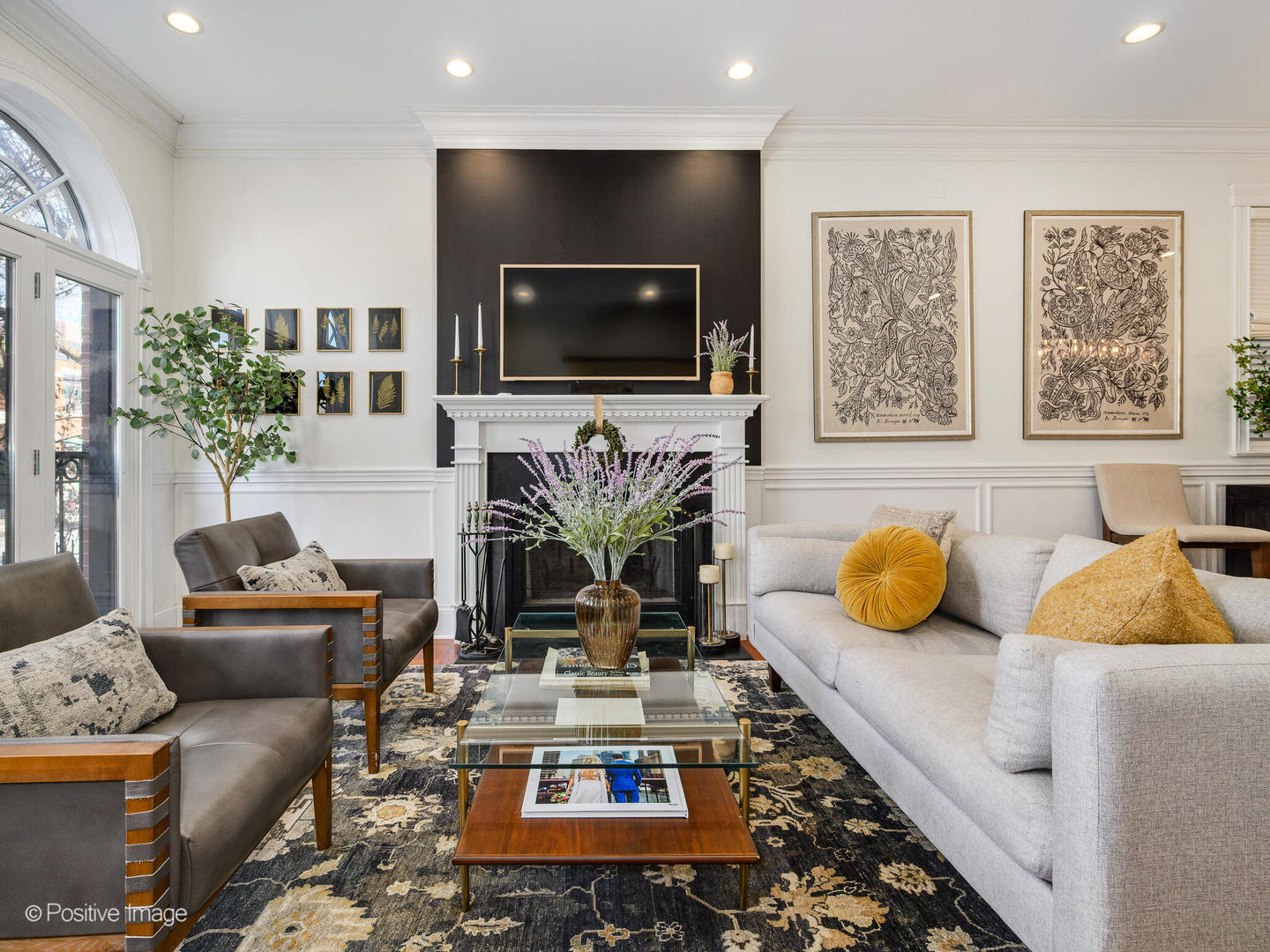 1053 W Wrightwood Avenue Unit: 1