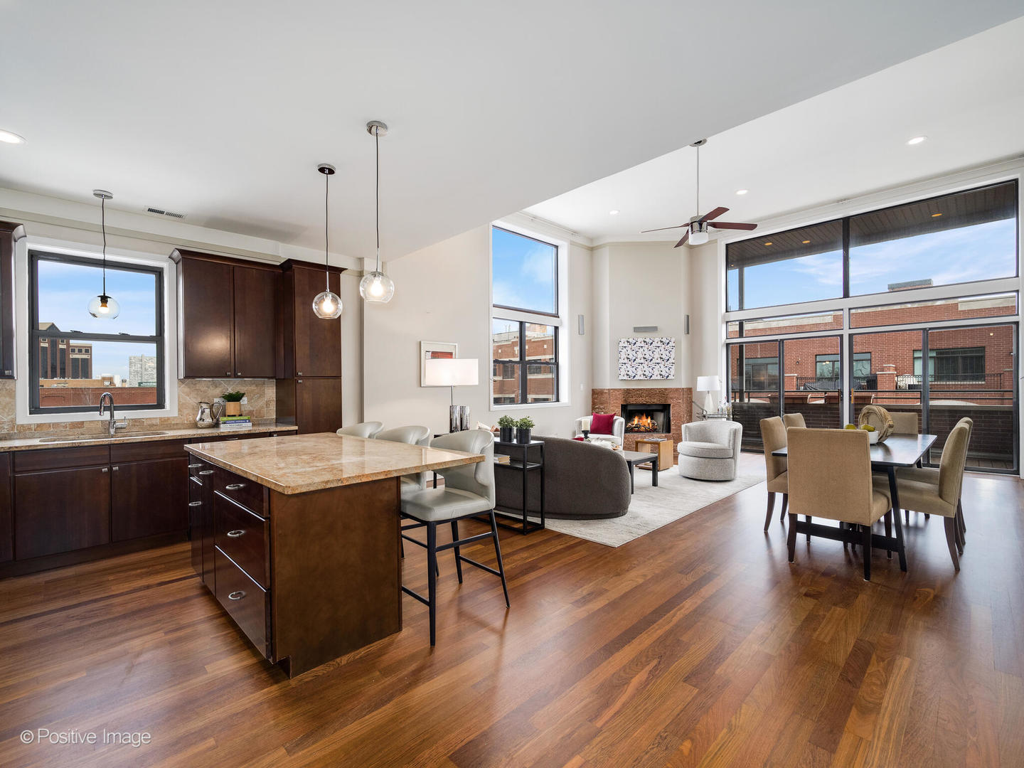 2852 N Halsted Street Unit: 4N