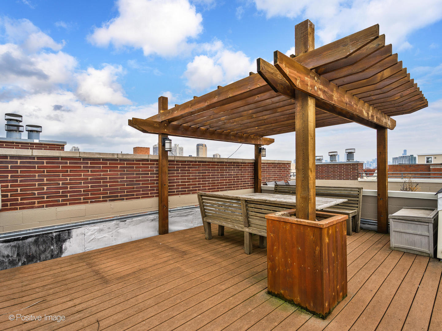 2852 N Halsted Street Unit: 4N