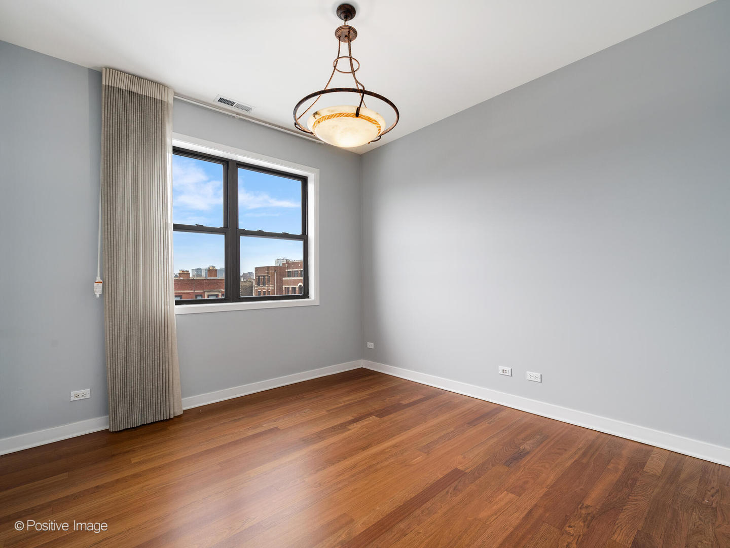 2852 N Halsted Street Unit: 4N