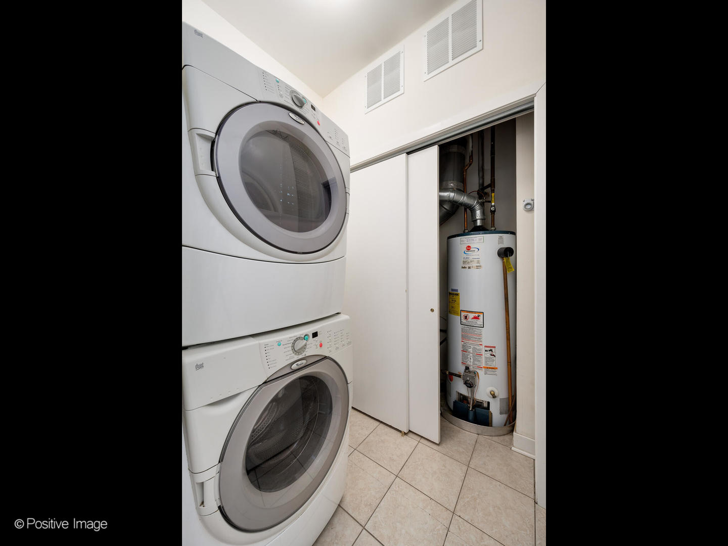 2852 N Halsted Street Unit: 4N