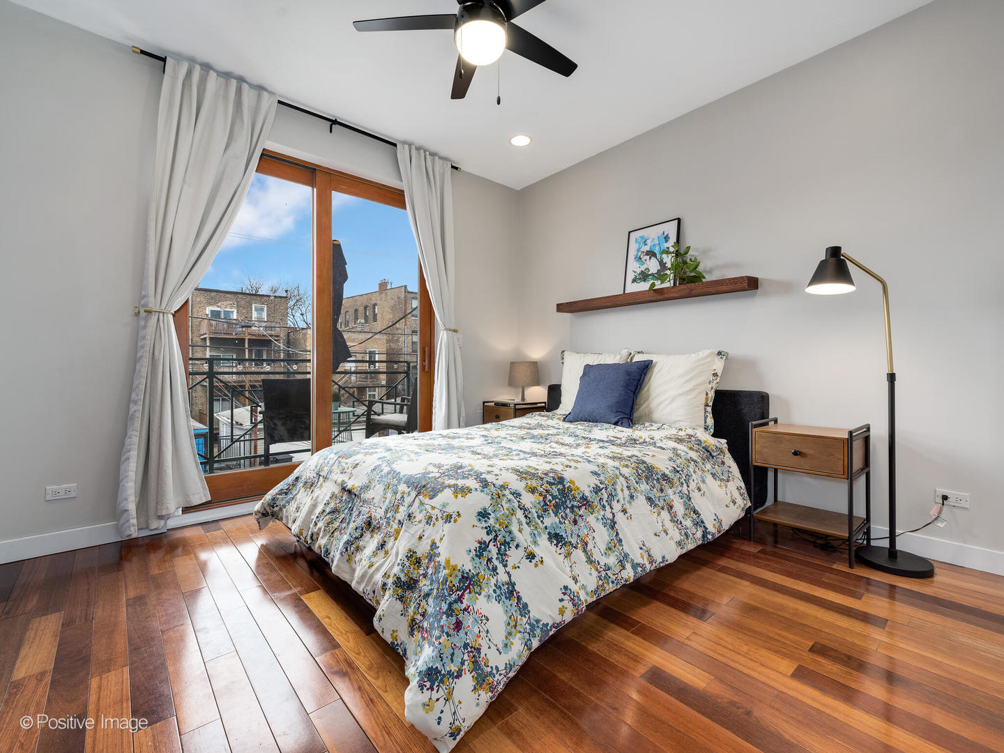 852 N Ashland Avenue Unit: 1