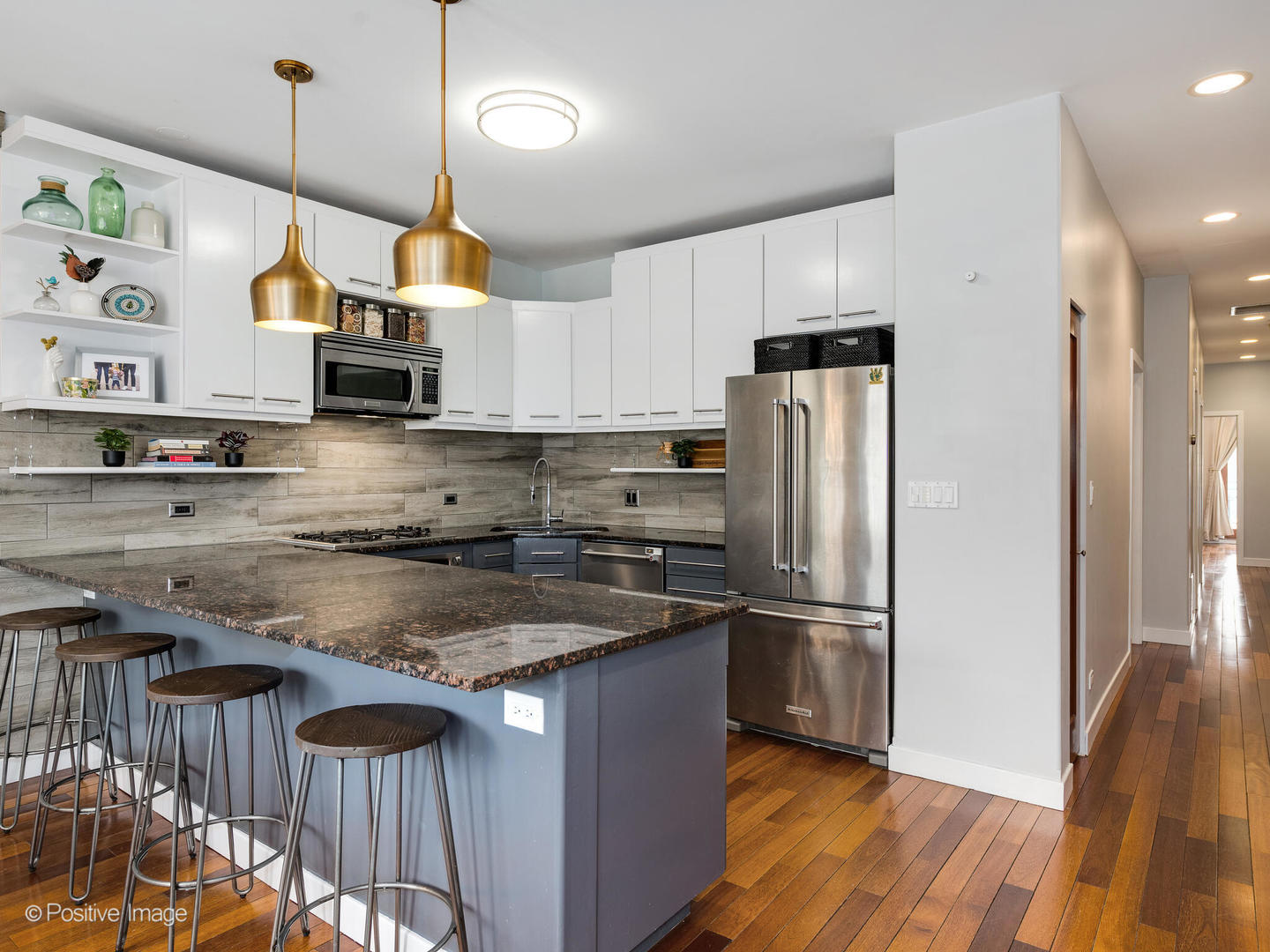 852 N Ashland Avenue Unit: 1