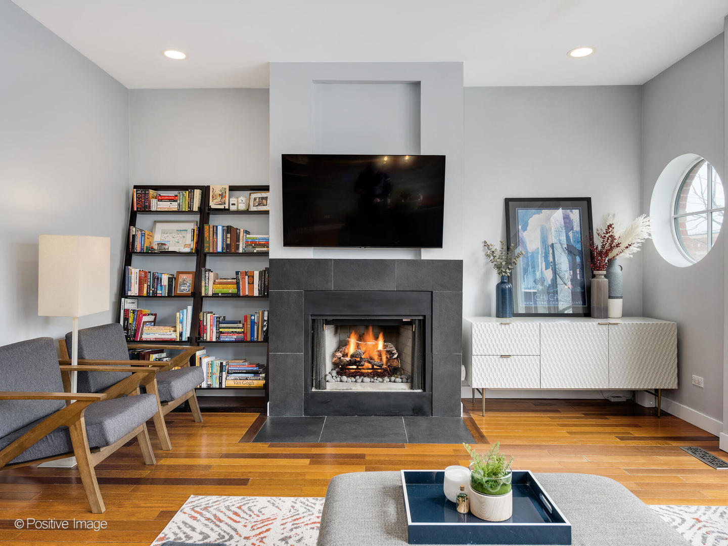 852 N Ashland Avenue Unit: 1