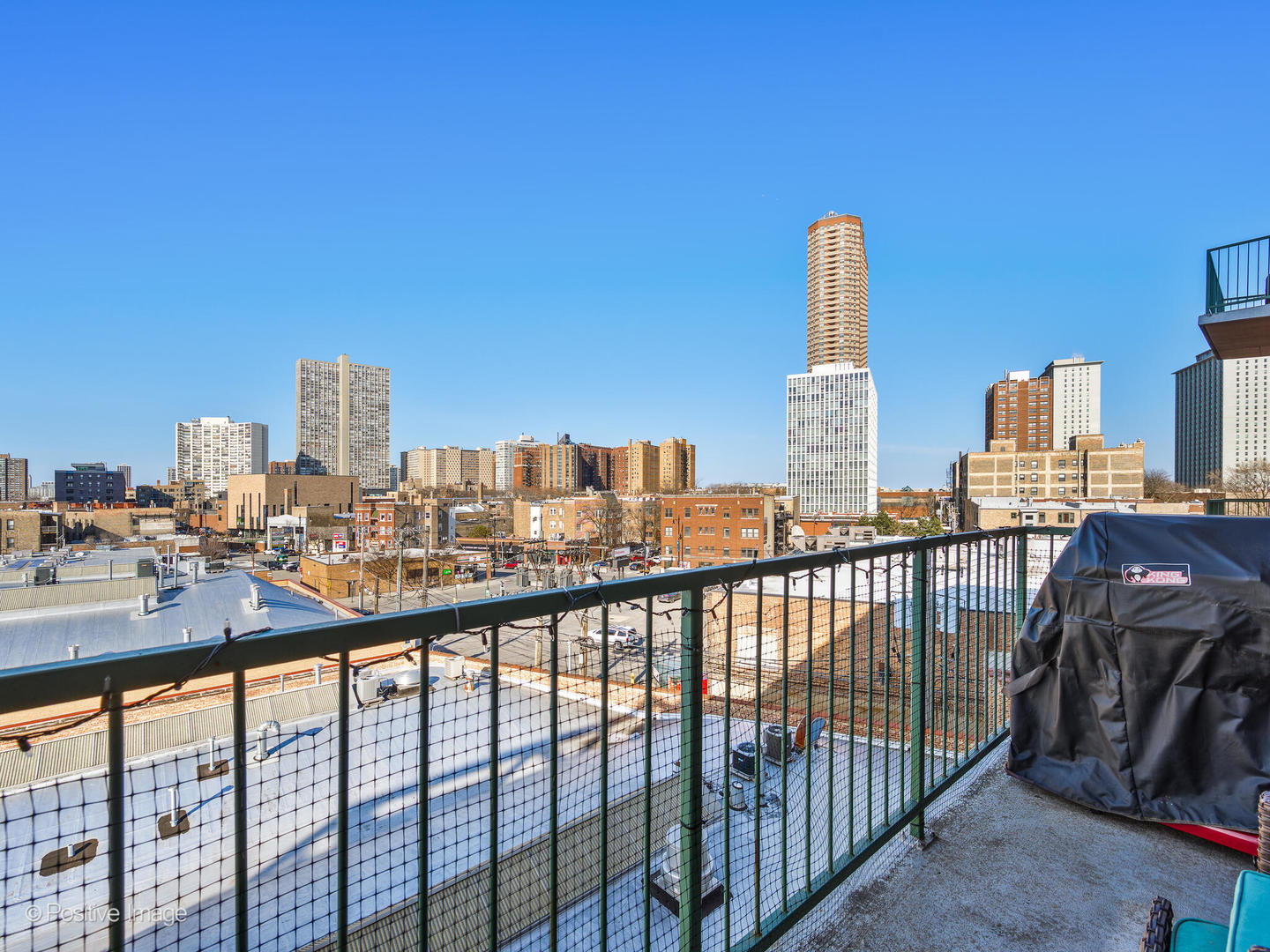 3631 N Halsted Street Unit: 404