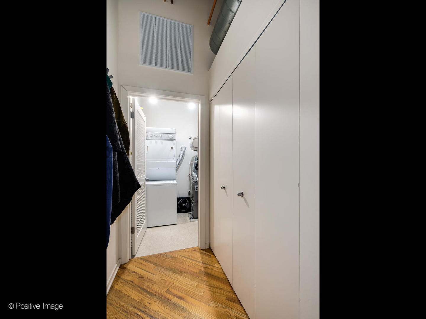 1040 W ADAMS Street Unit: 350