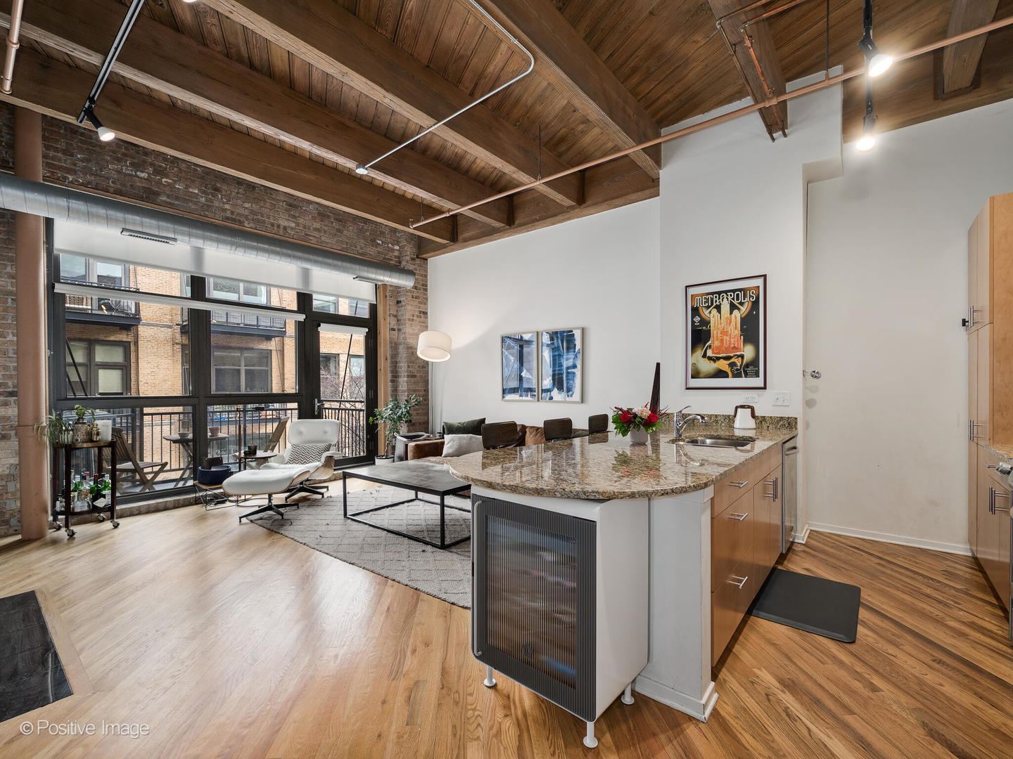 1040 W ADAMS Street Unit: 350