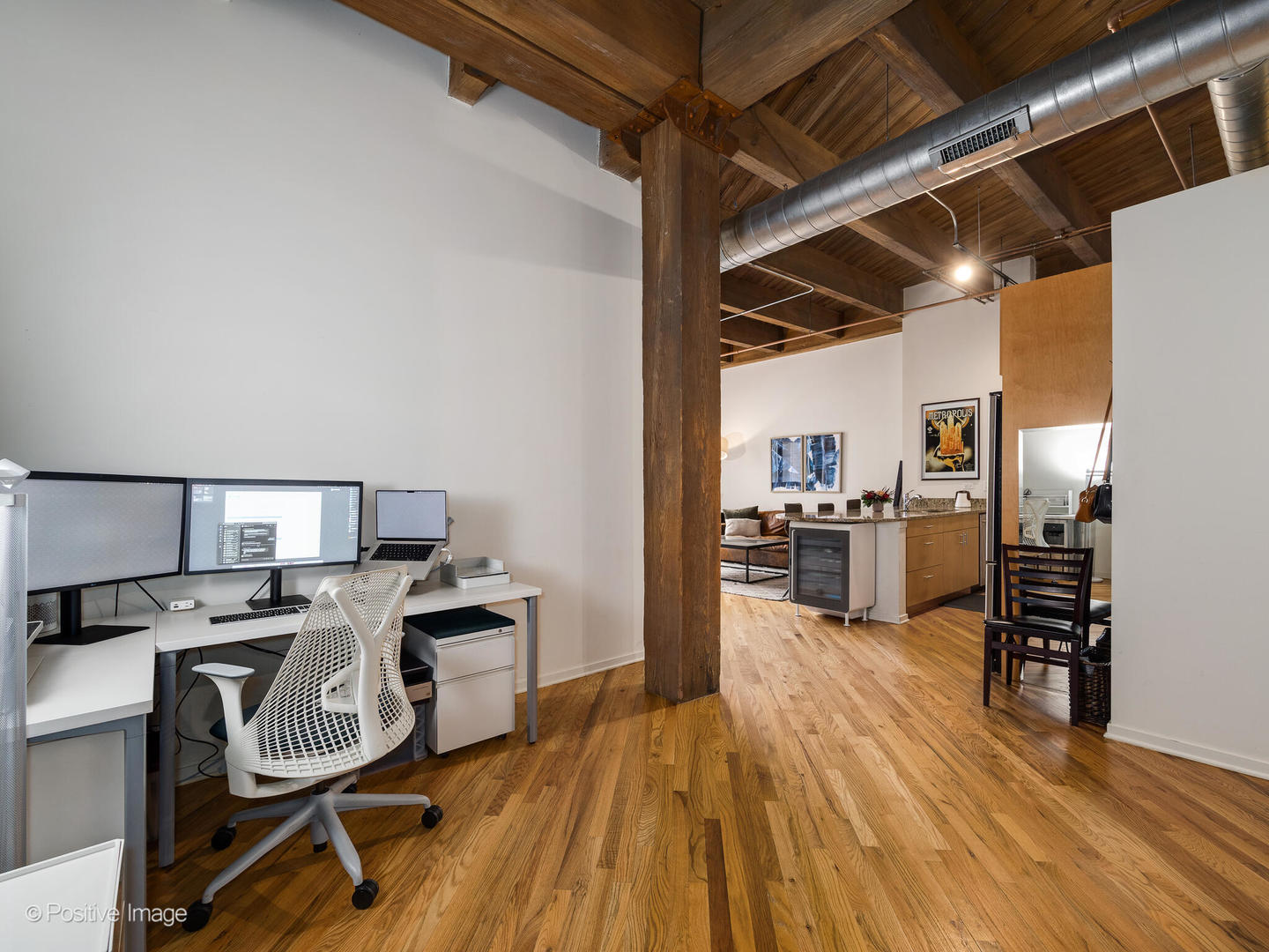 1040 W ADAMS Street Unit: 350