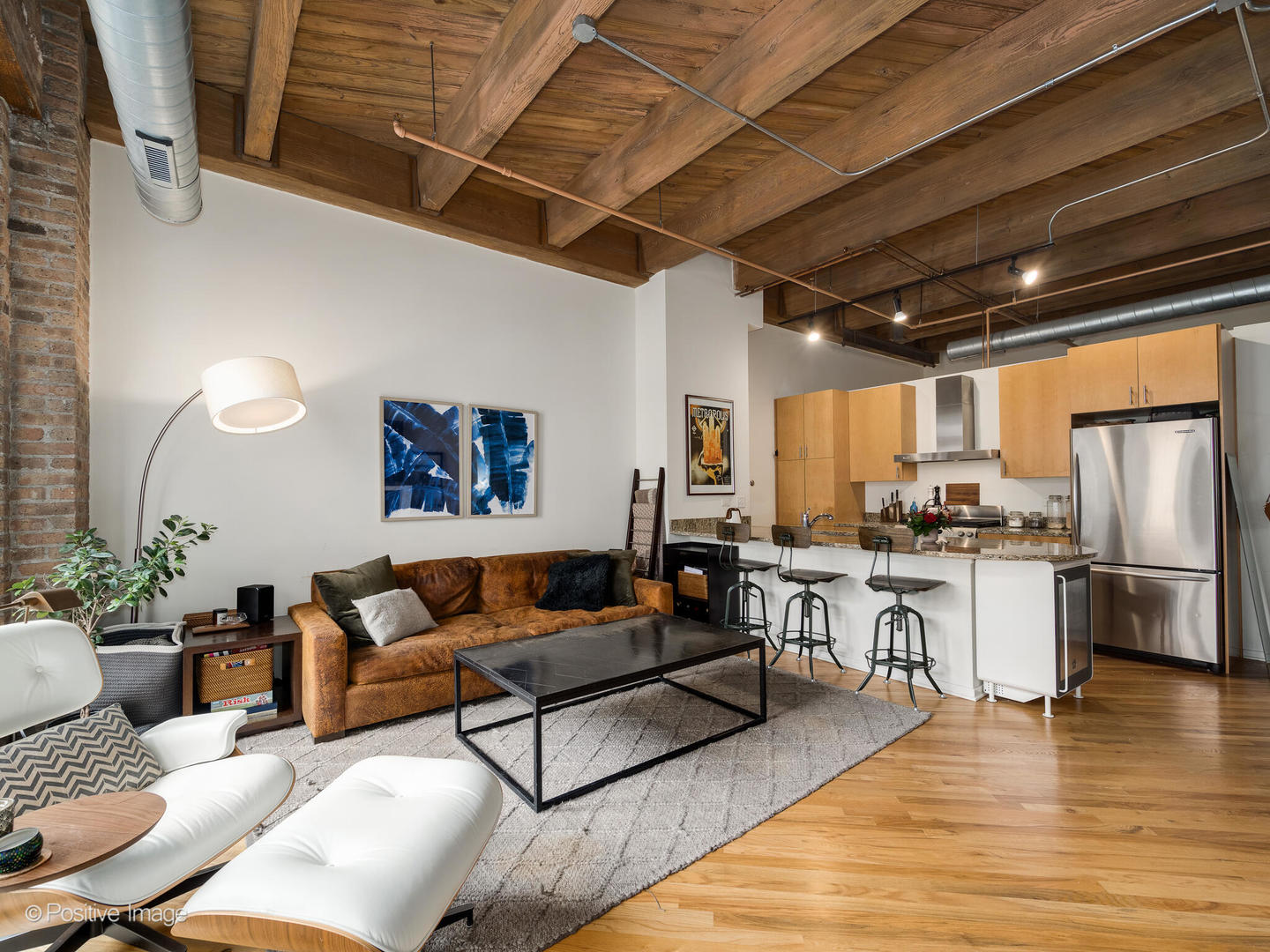 1040 W ADAMS Street Unit: 350