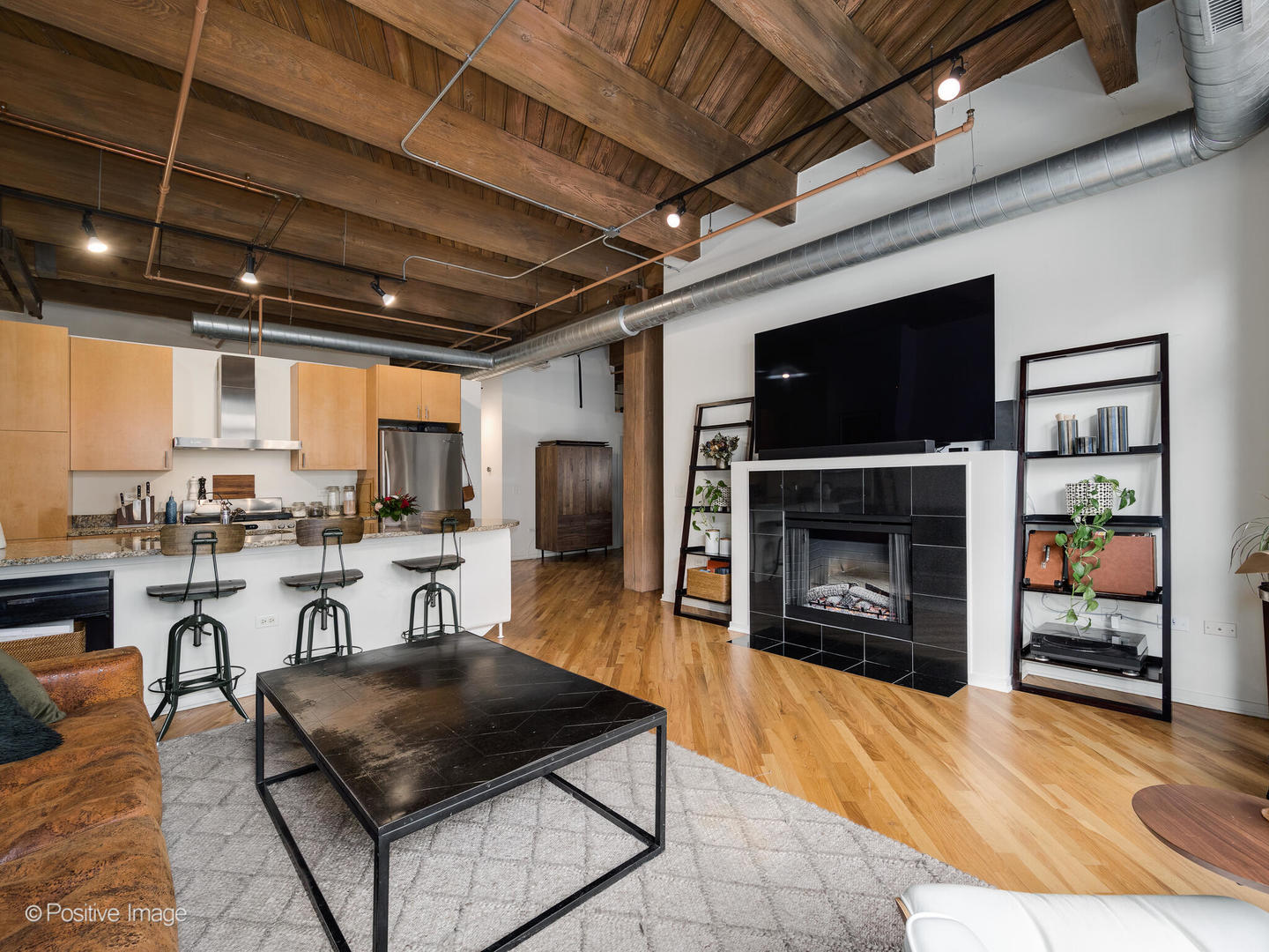 1040 W ADAMS Street Unit: 350