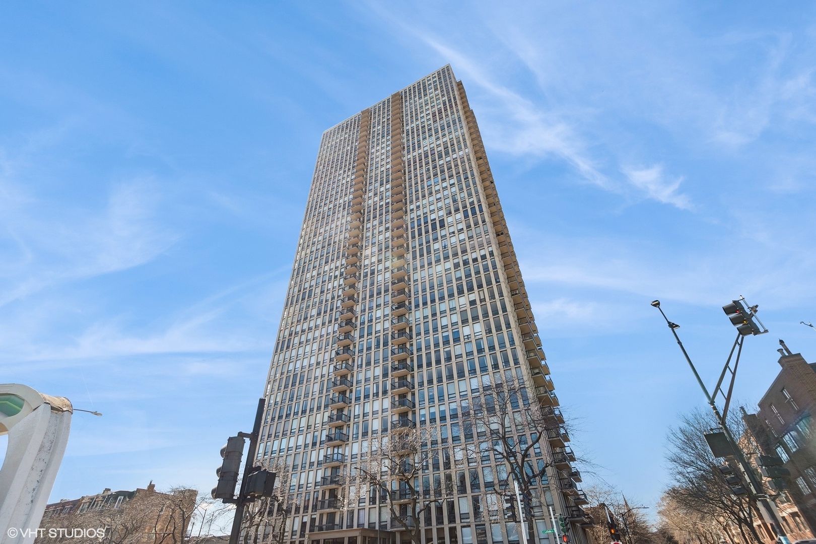 1660 N La Salle Drive Unit: 2912