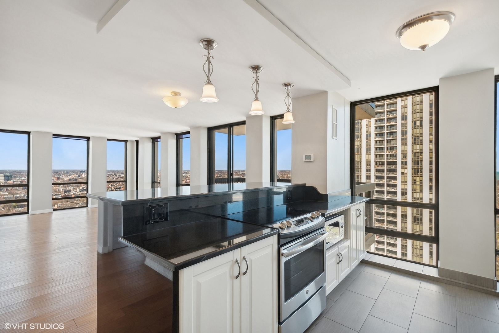 1660 N La Salle Drive Unit: 2912