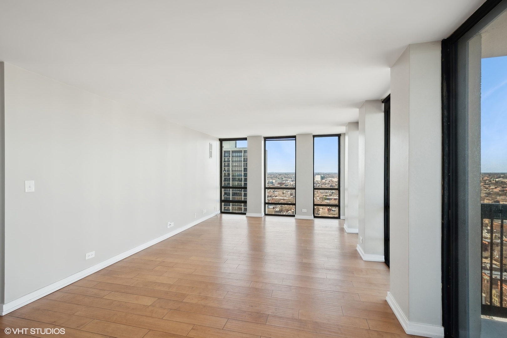 1660 N La Salle Drive Unit: 2912