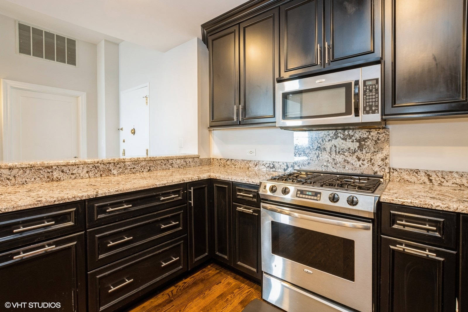 910 S Michigan Avenue Unit: 1002
