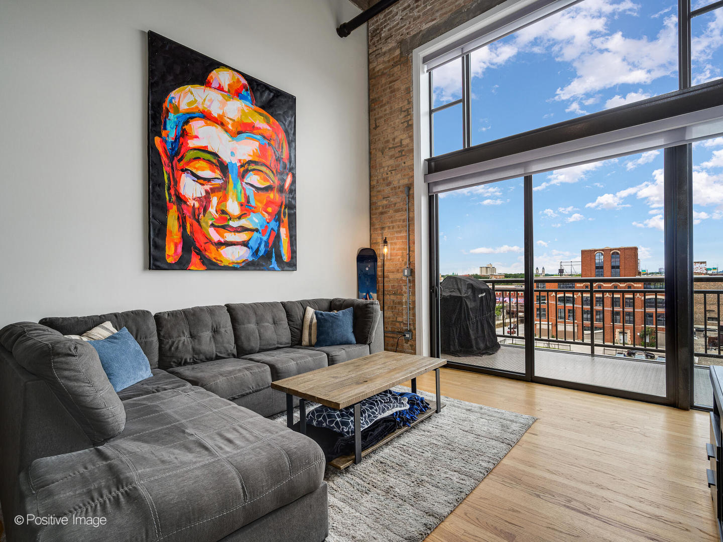 2545 S Dearborn Street Unit: 611