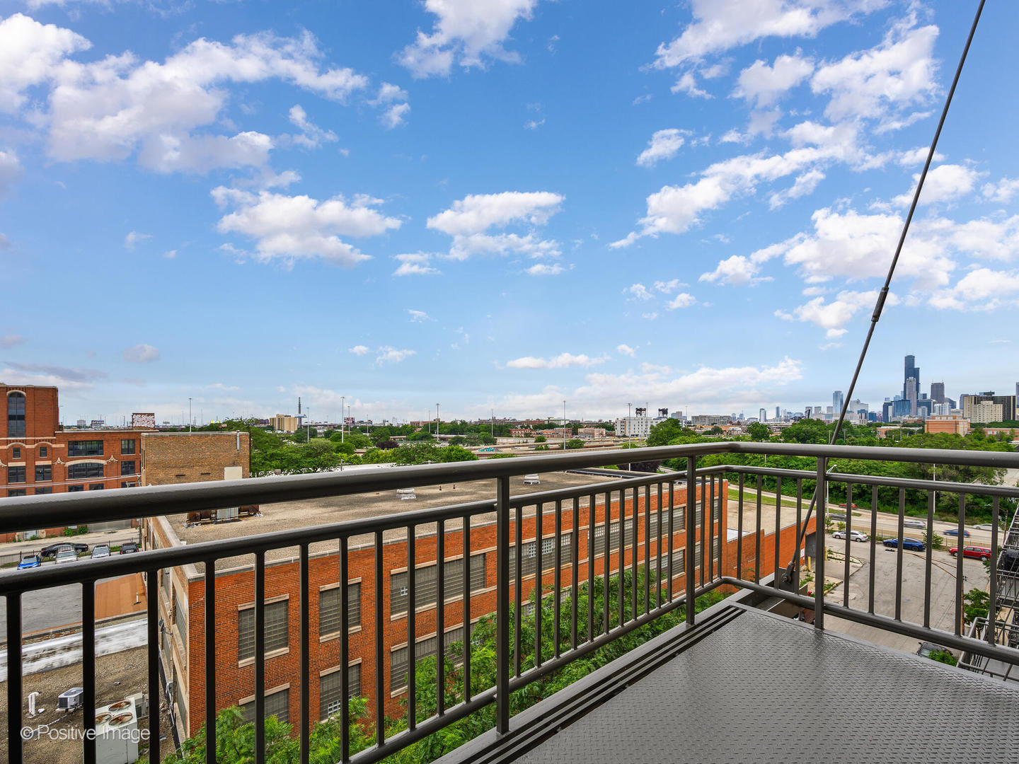 2545 S Dearborn Street Unit: 611