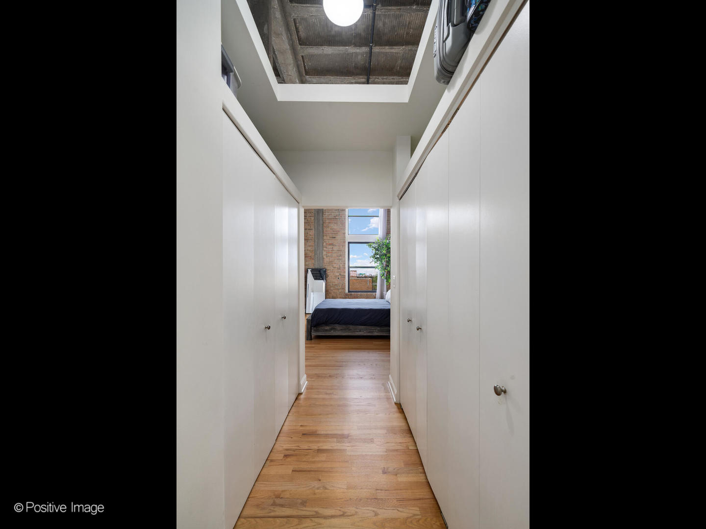 2545 S Dearborn Street Unit: 611