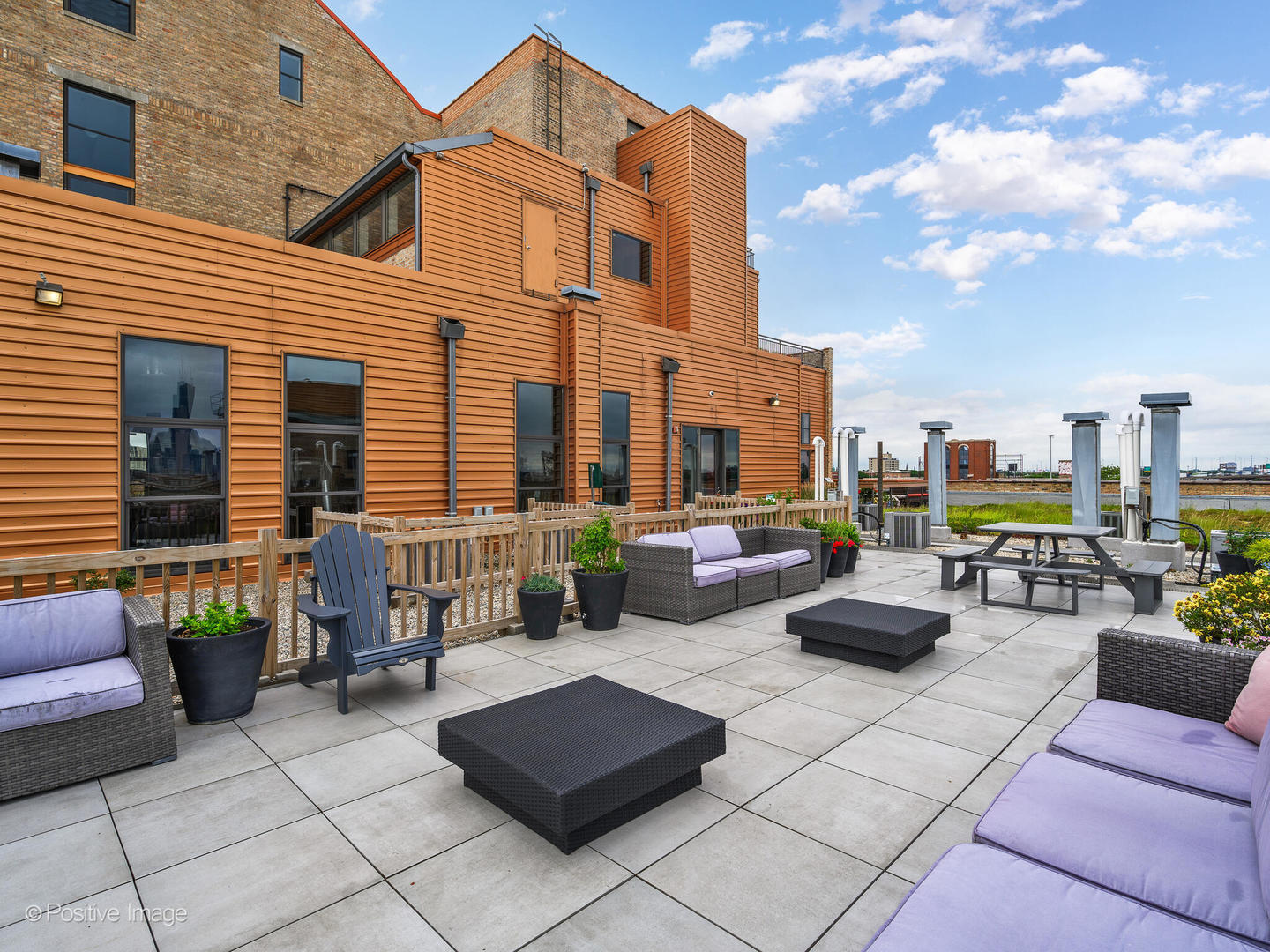 2545 S Dearborn Street Unit: 611