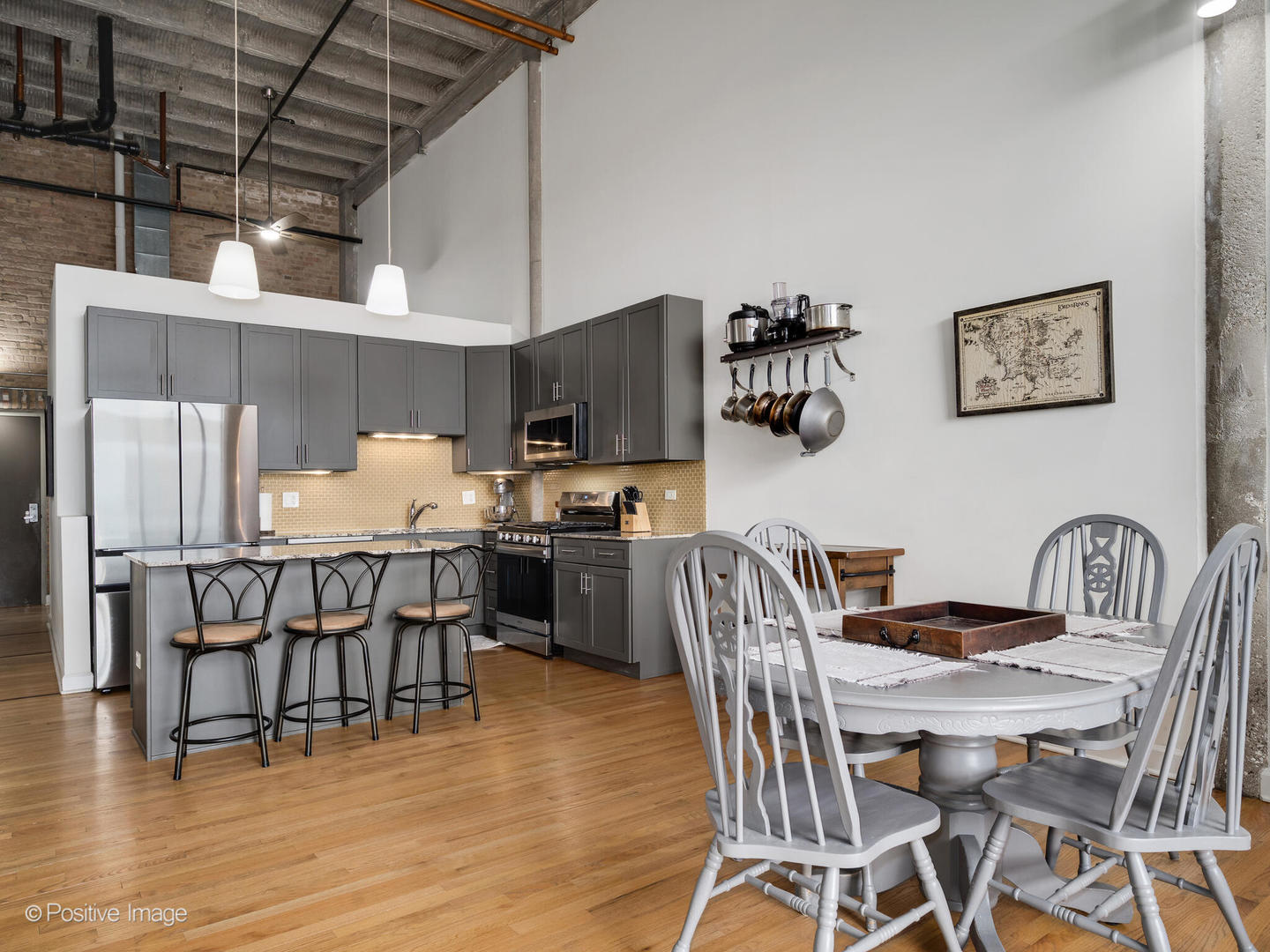 2545 S Dearborn Street Unit: 611