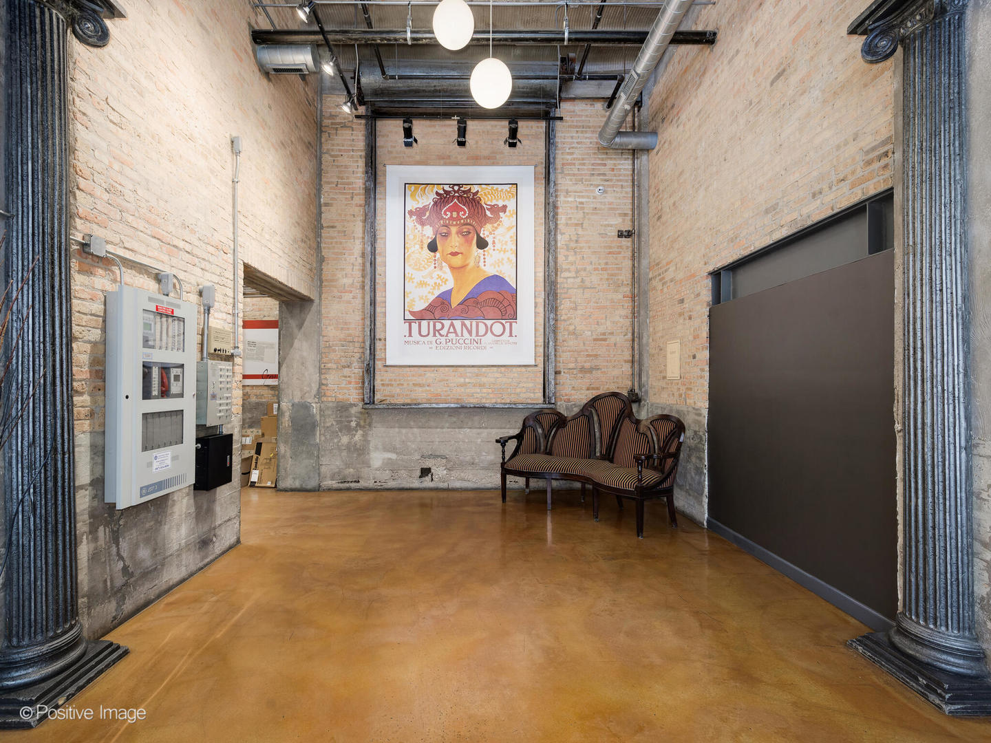 2545 S Dearborn Street Unit: 611