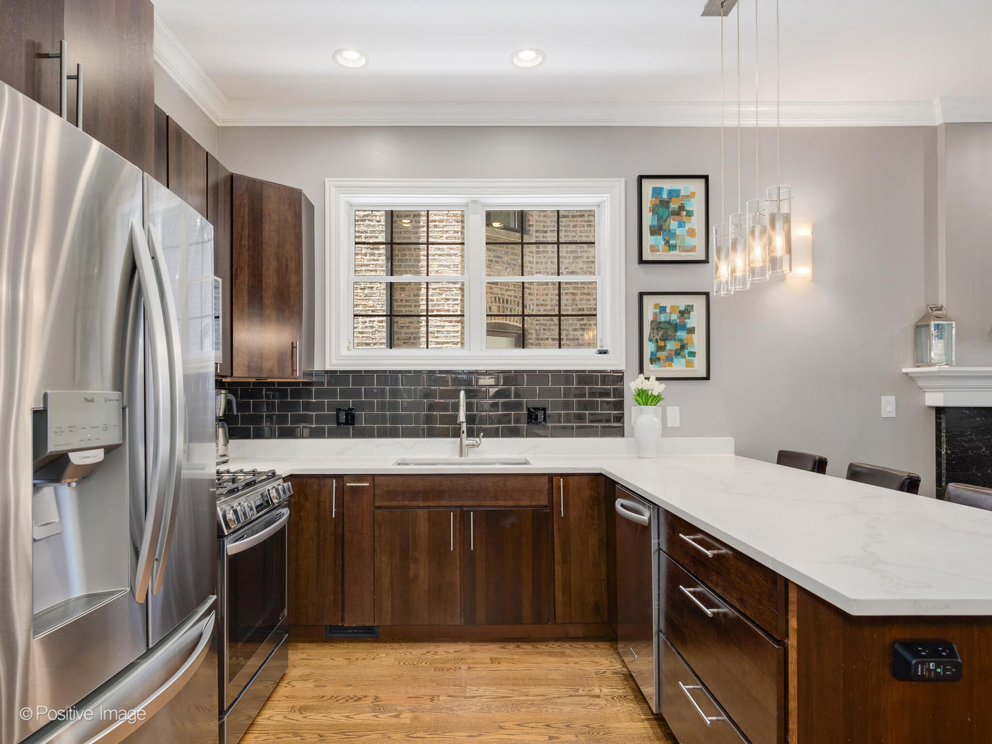 1313 W Carmen Avenue Unit: 1N