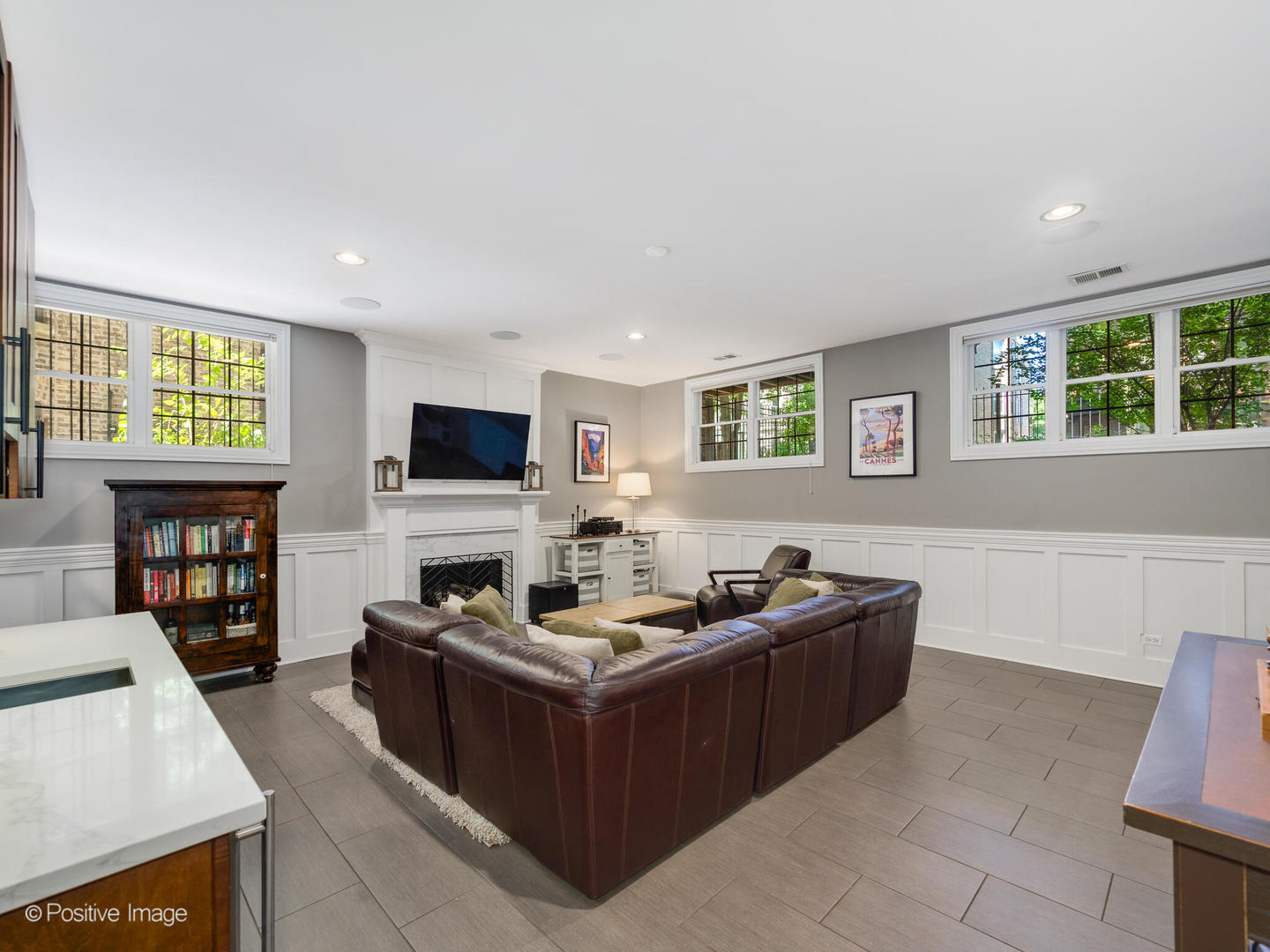 1313 W Carmen Avenue Unit: 1N
