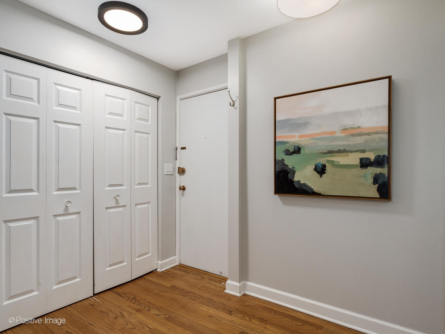 420 W Aldine Avenue Unit: 401