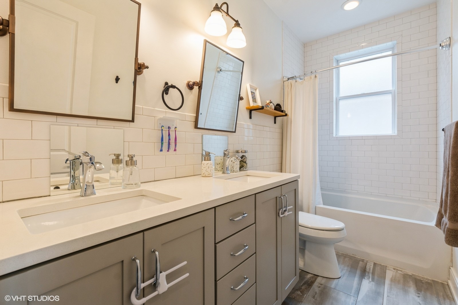 5202 N Oakley Avenue Unit: 3N