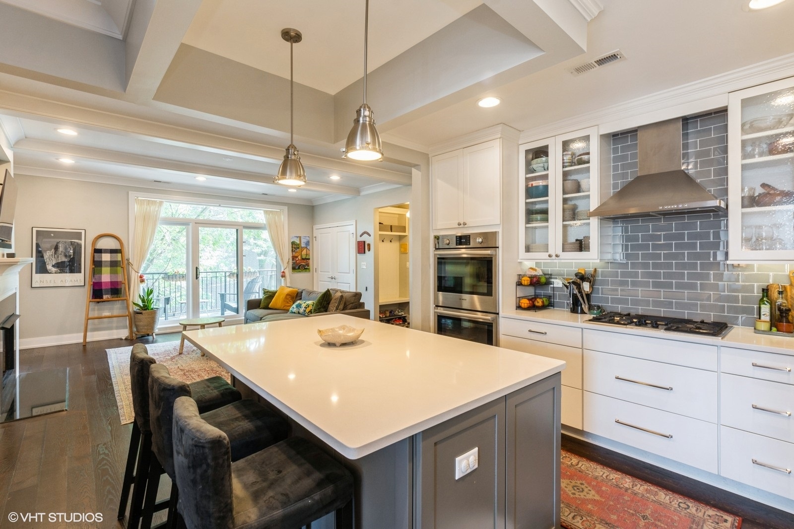 5202 N Oakley Avenue Unit: 3N