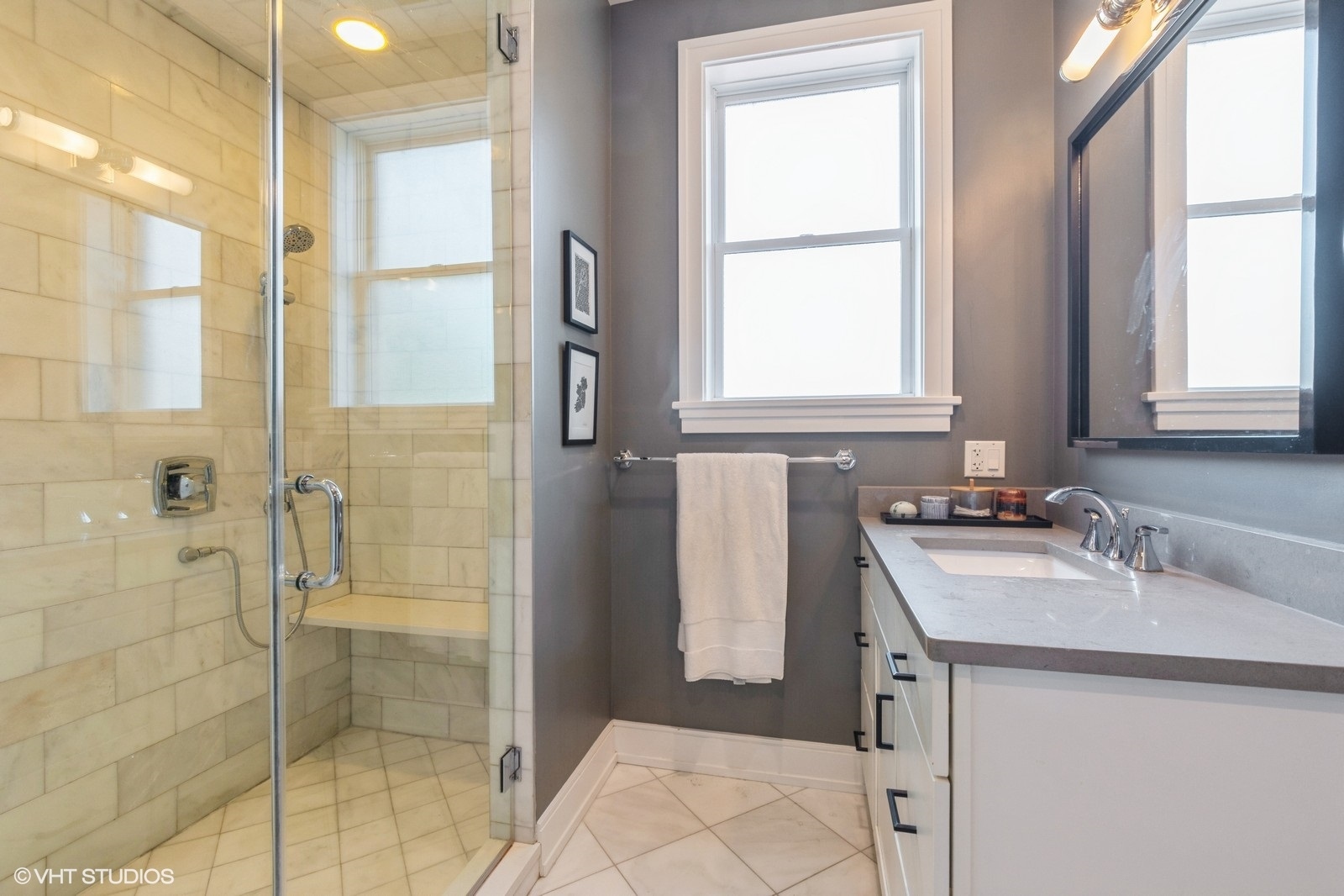 5202 N Oakley Avenue Unit: 3N
