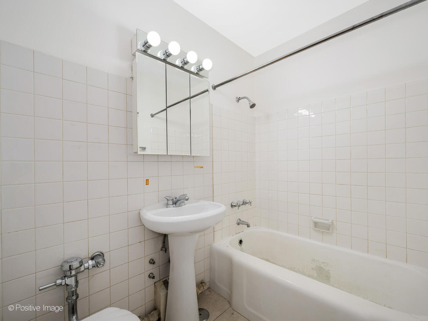 4920 N Marine Drive Unit: S402