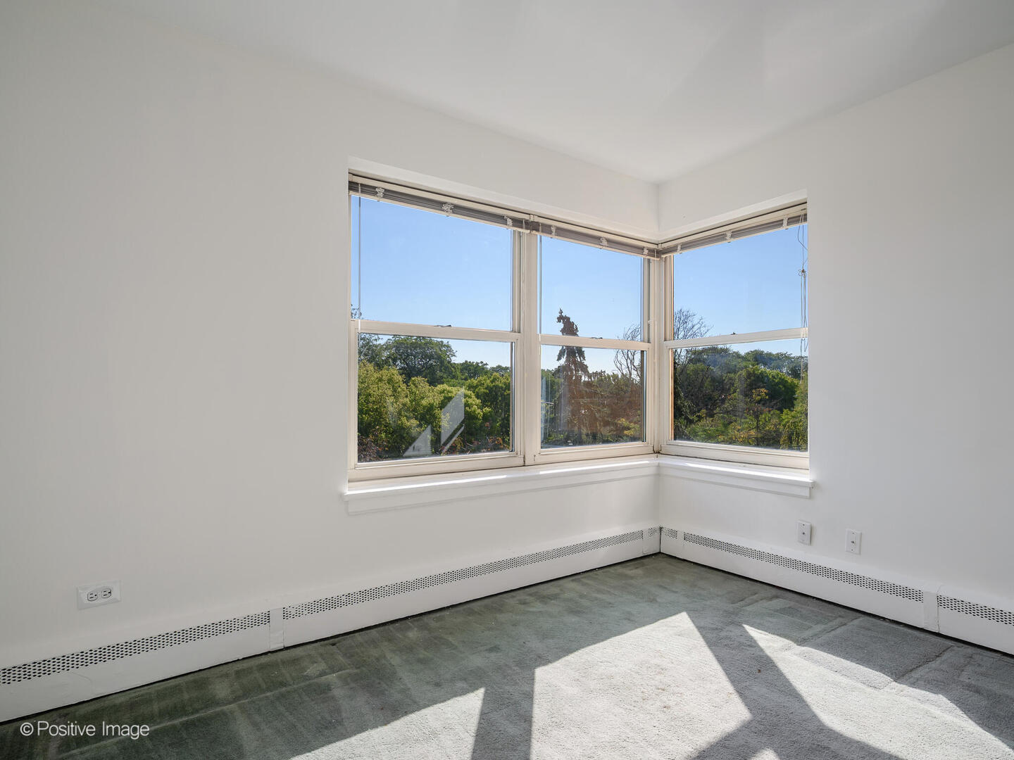 4920 N Marine Drive Unit: S402