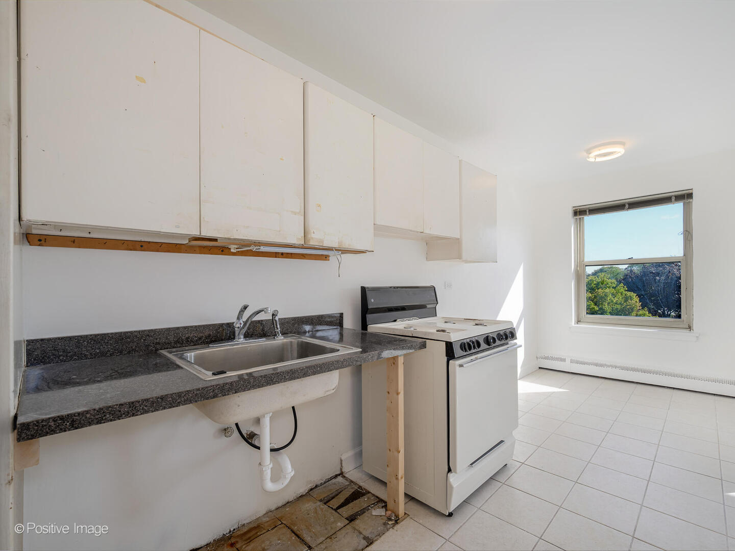 4920 N Marine Drive Unit: S402