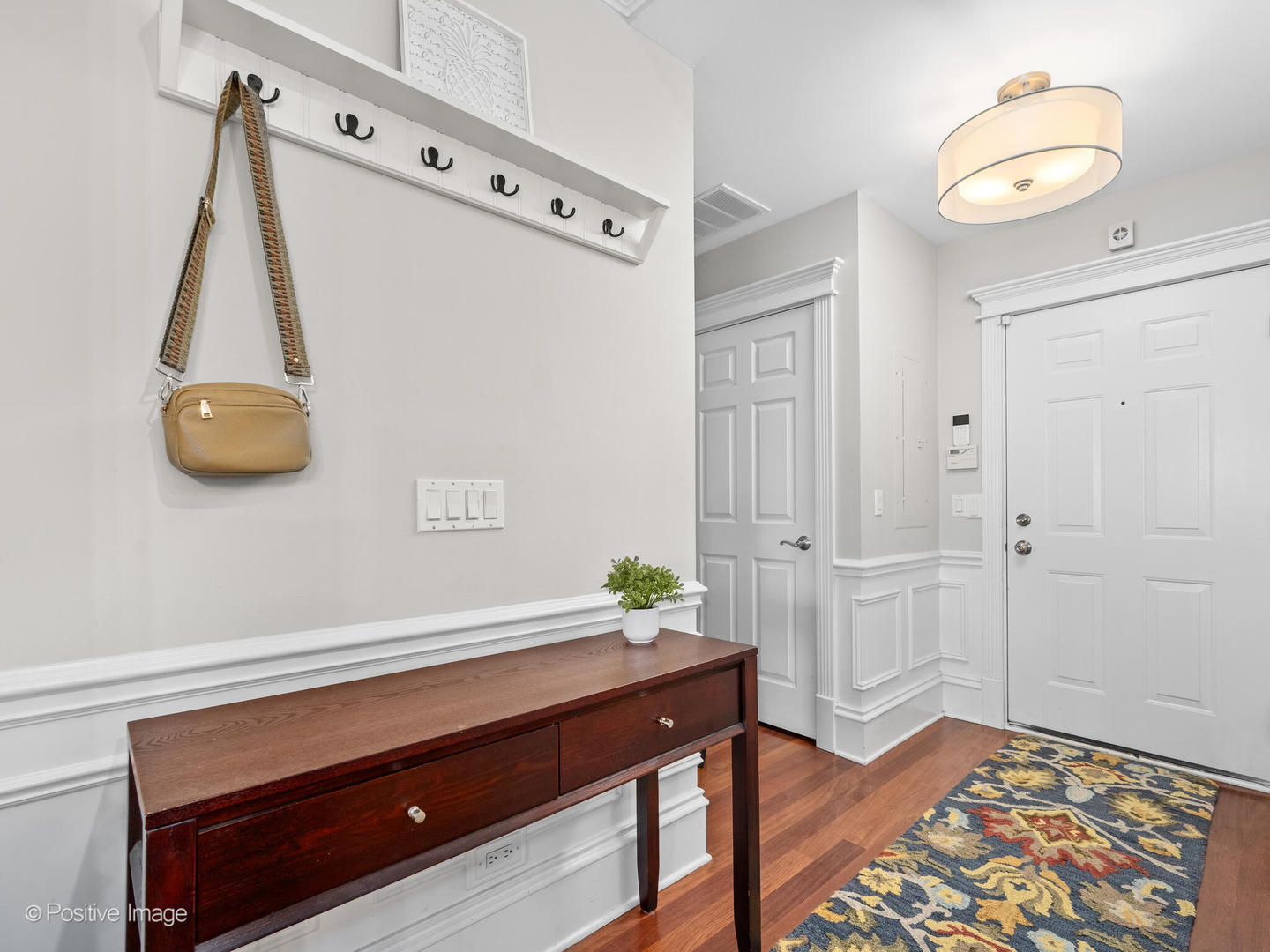 2222 W Belmont Avenue Unit: 504