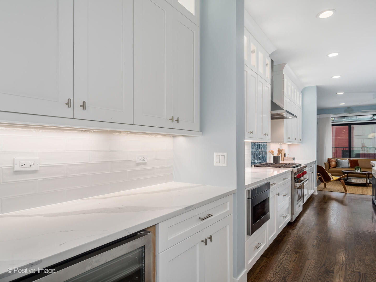 3227 N Racine Avenue Unit: 1