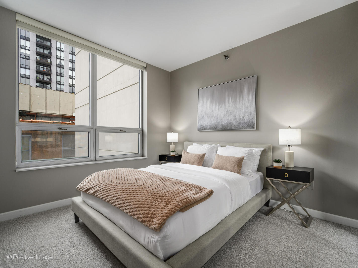 421 W Huron Street Unit: 808