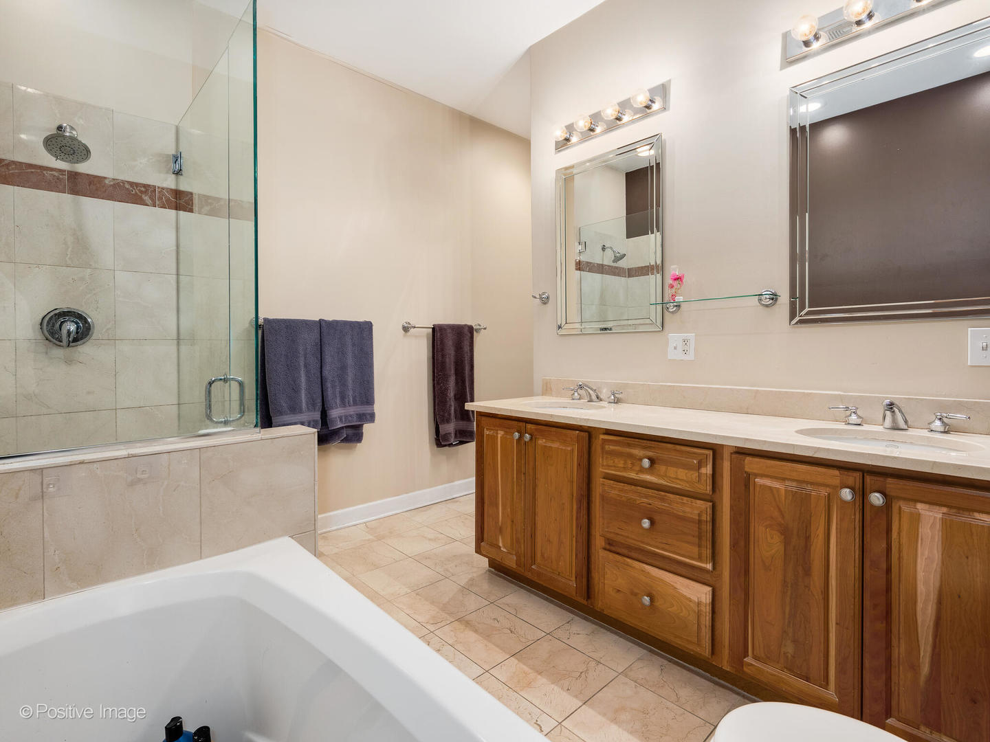 3205 N Hoyne Avenue Unit: 2A