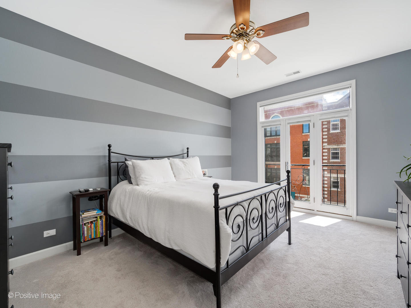 3205 N Hoyne Avenue Unit: 2A