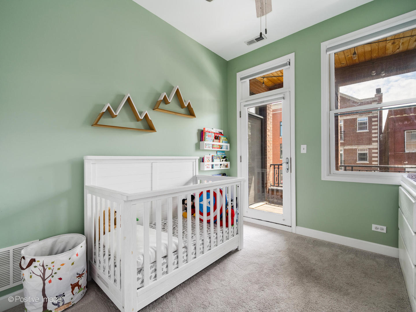 3205 N Hoyne Avenue Unit: 2A