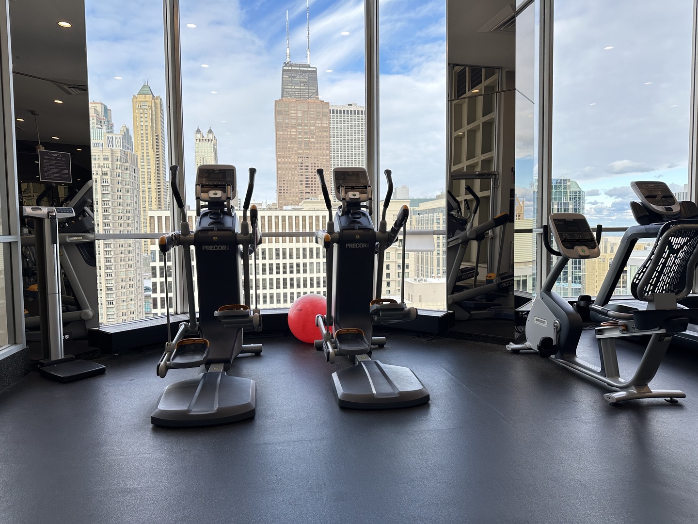 535 N Michigan Avenue Unit: 1701