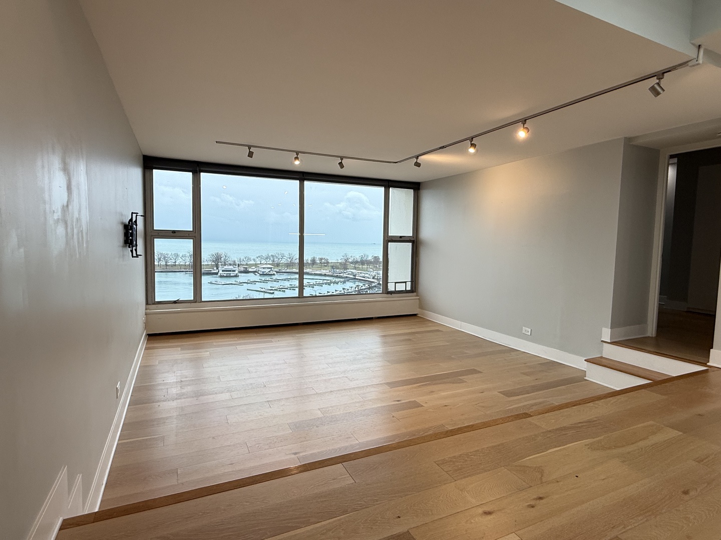 3200 N Lake Shore Drive Unit: 1110