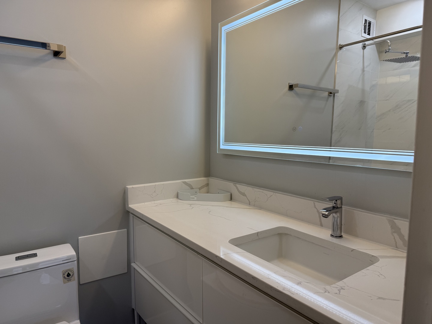 3200 N Lake Shore Drive Unit: 1110